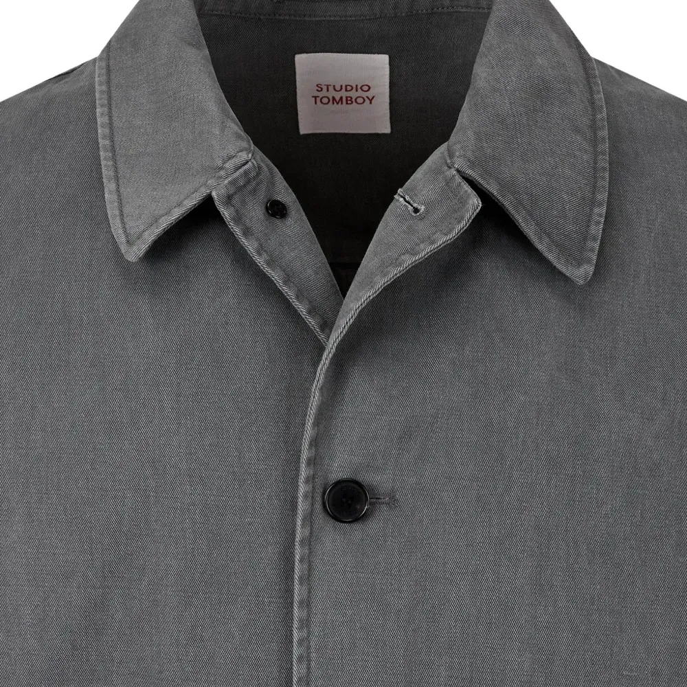 Куртка с накладными карманами