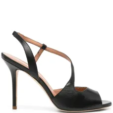 Босоножки с ремешками