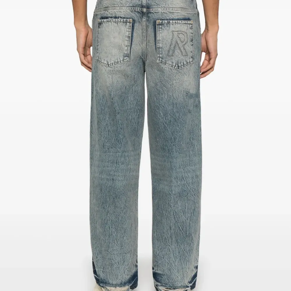 джинсы R3 с эффектом потертости