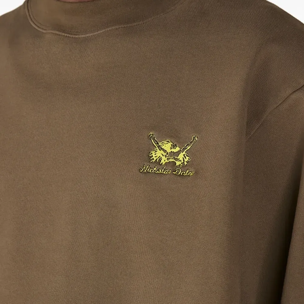 Толстовка с вышитым логотипом Толстовка с вышитым логотипом