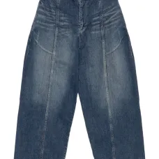 Джинсы с прорезями Джинсы с прорезями