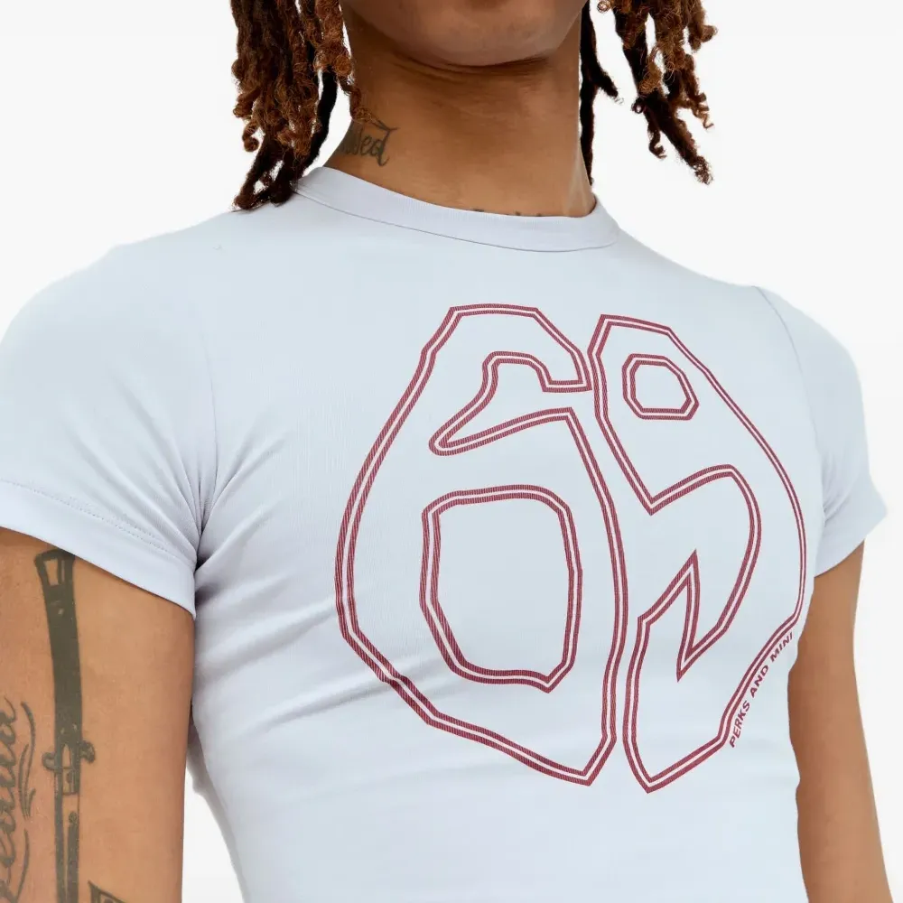 Укороченная футболка с графическим принтом