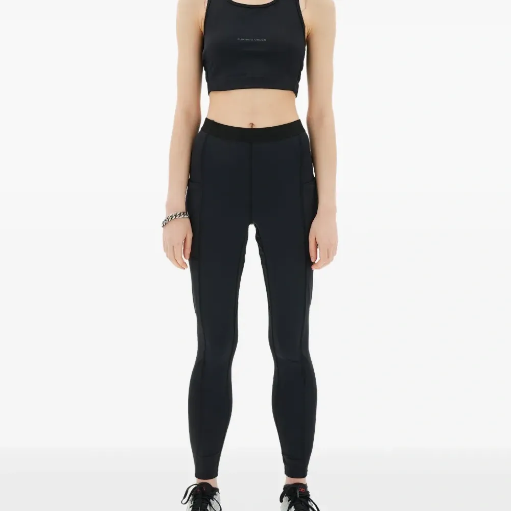 топ Aries без рукавов