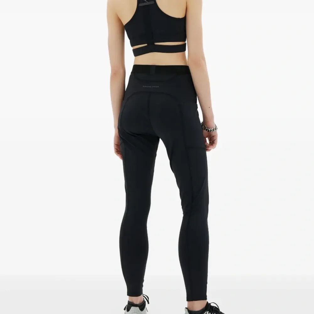 топ Aries без рукавов