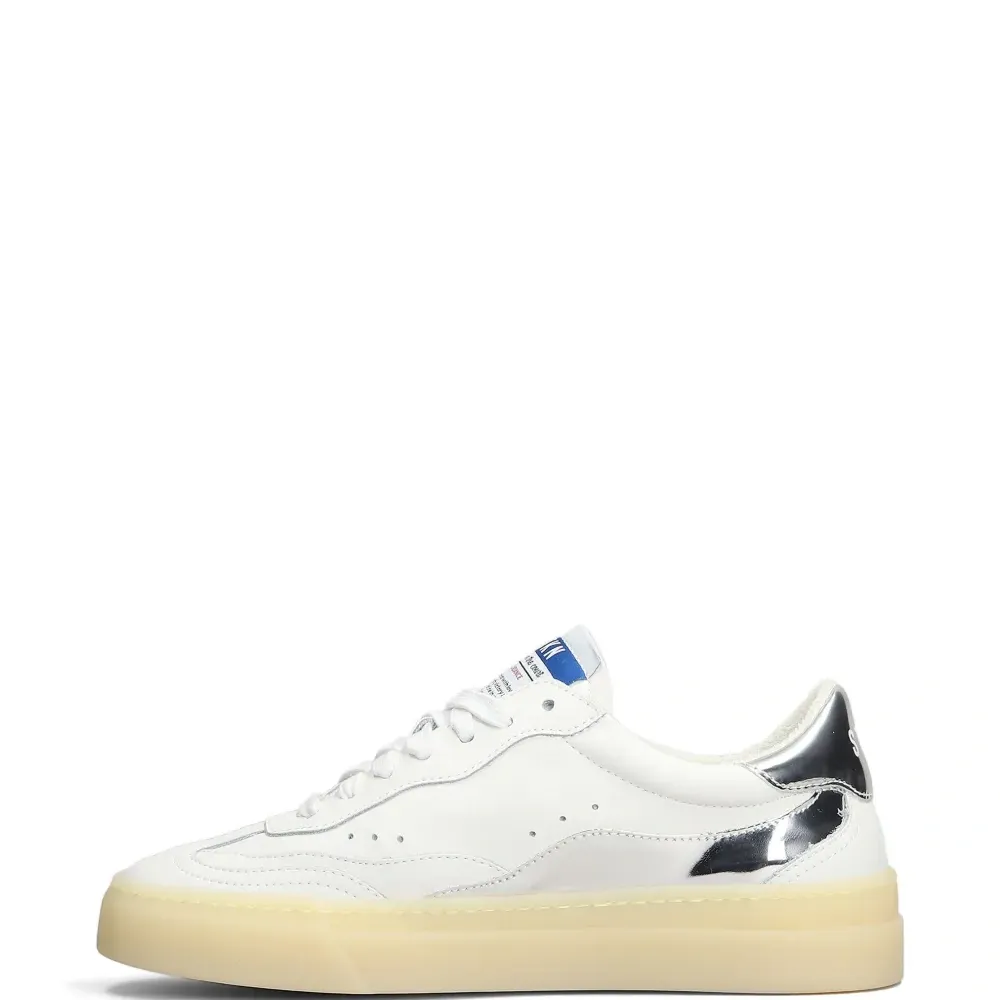 Кроссовки Venus