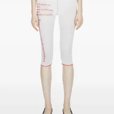 Шорты с надписью "Wet Script"