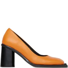 Туфли на каблуке