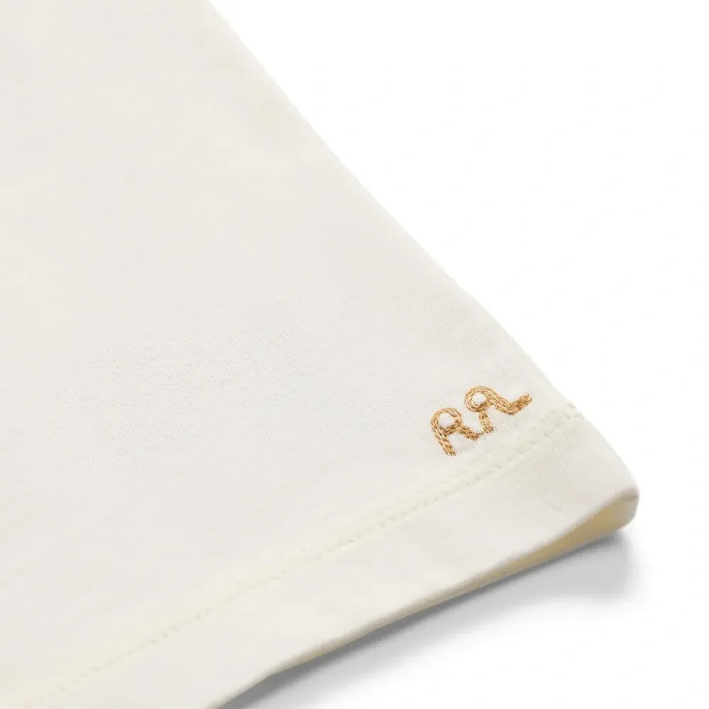 Футболка с вышитым логотипом Футболка с вышитым логотипом