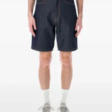 Шорты с нашивками