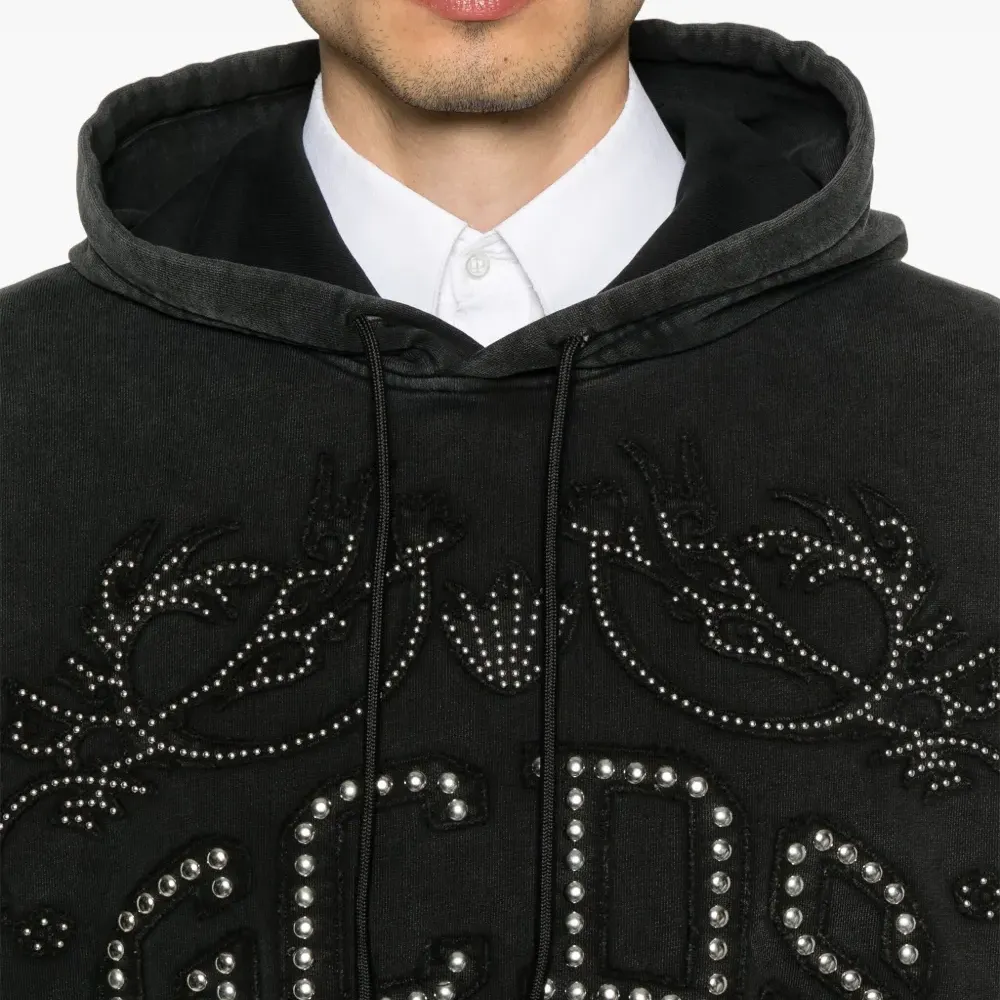 Худи с нашивкой-логотипом