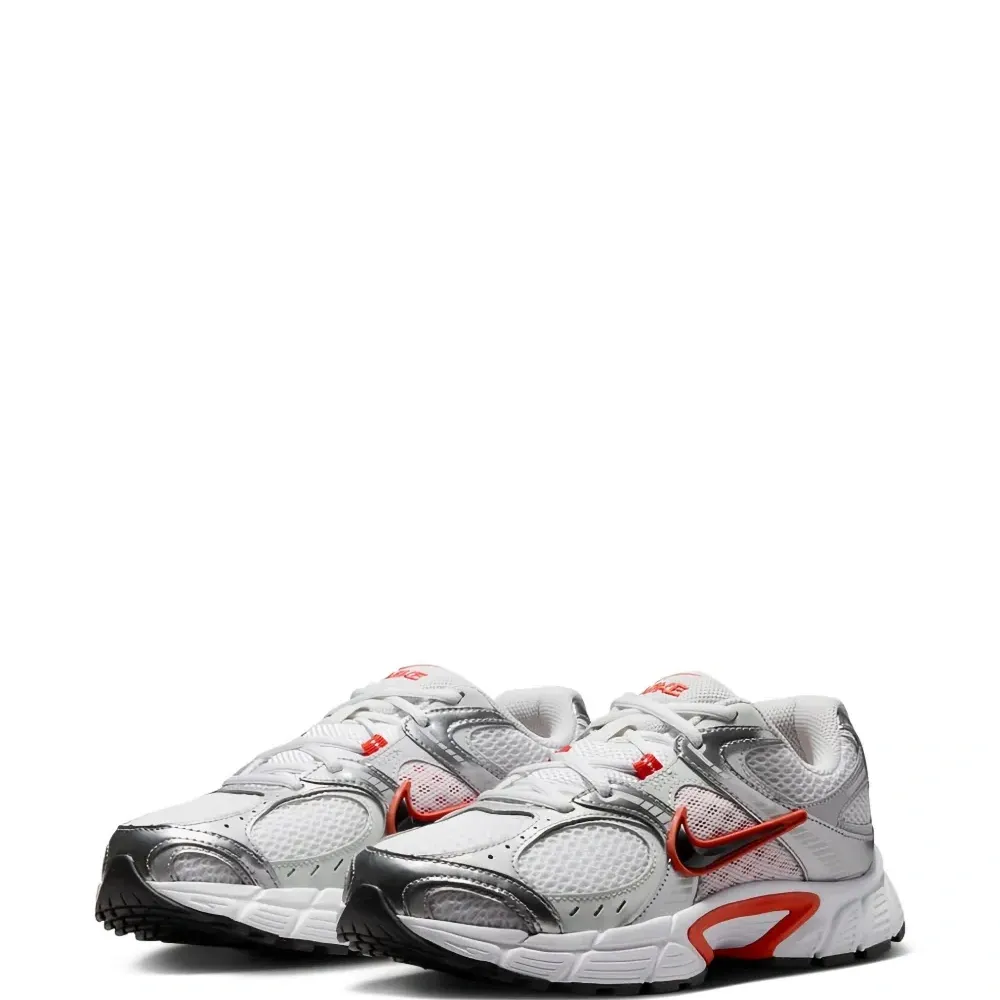 кроссовки V5 RNR White/Picante Red/Vast Grey/Black кроссовки V5 RNR White/Picante Red/Vast Grey/Black