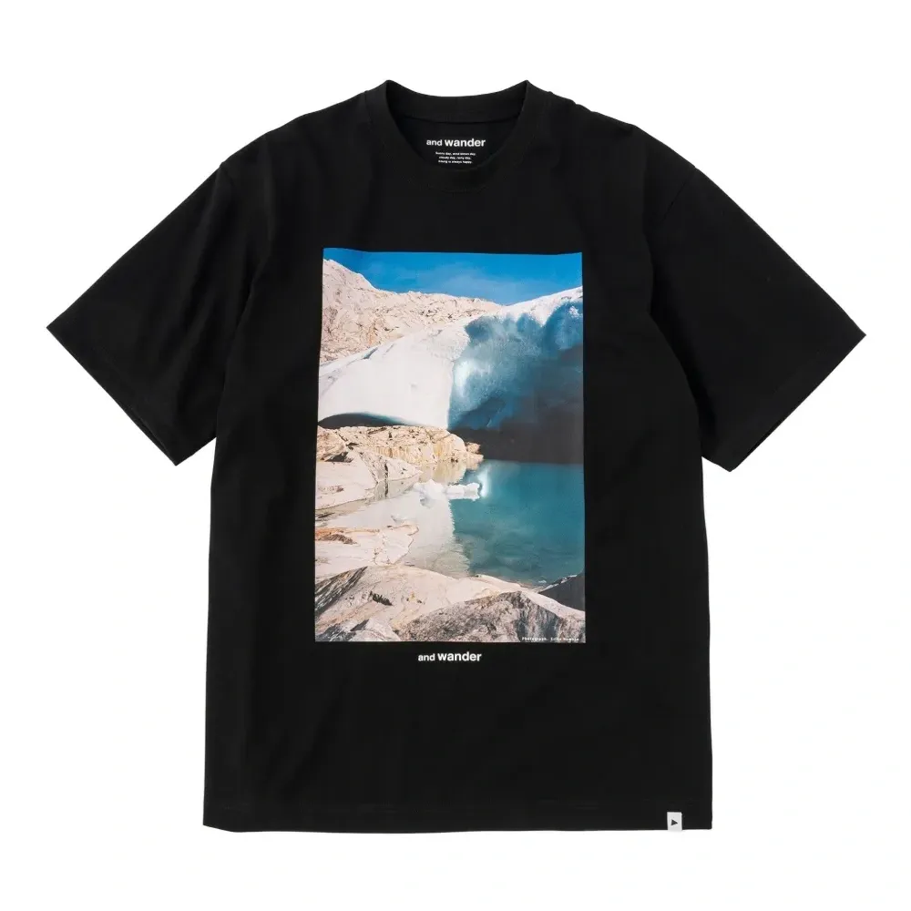 Футболка с графичным принтом