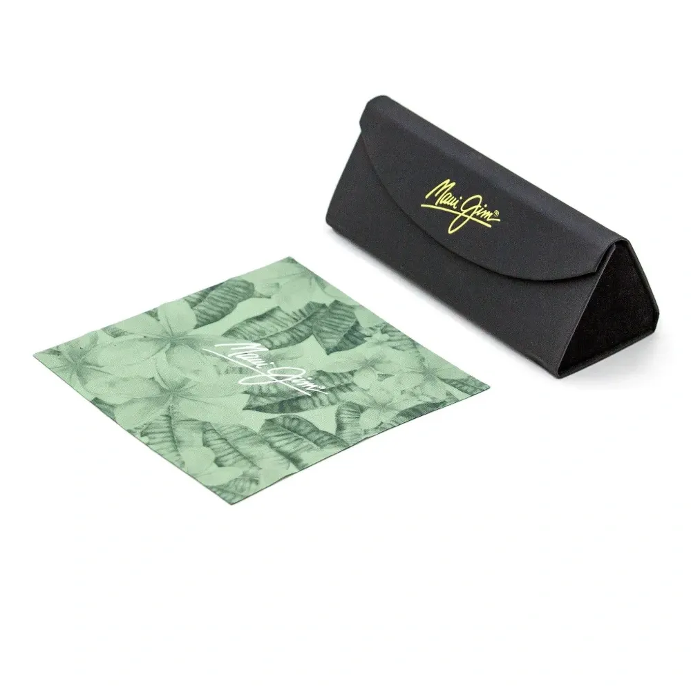 Очки в квадратной оправе