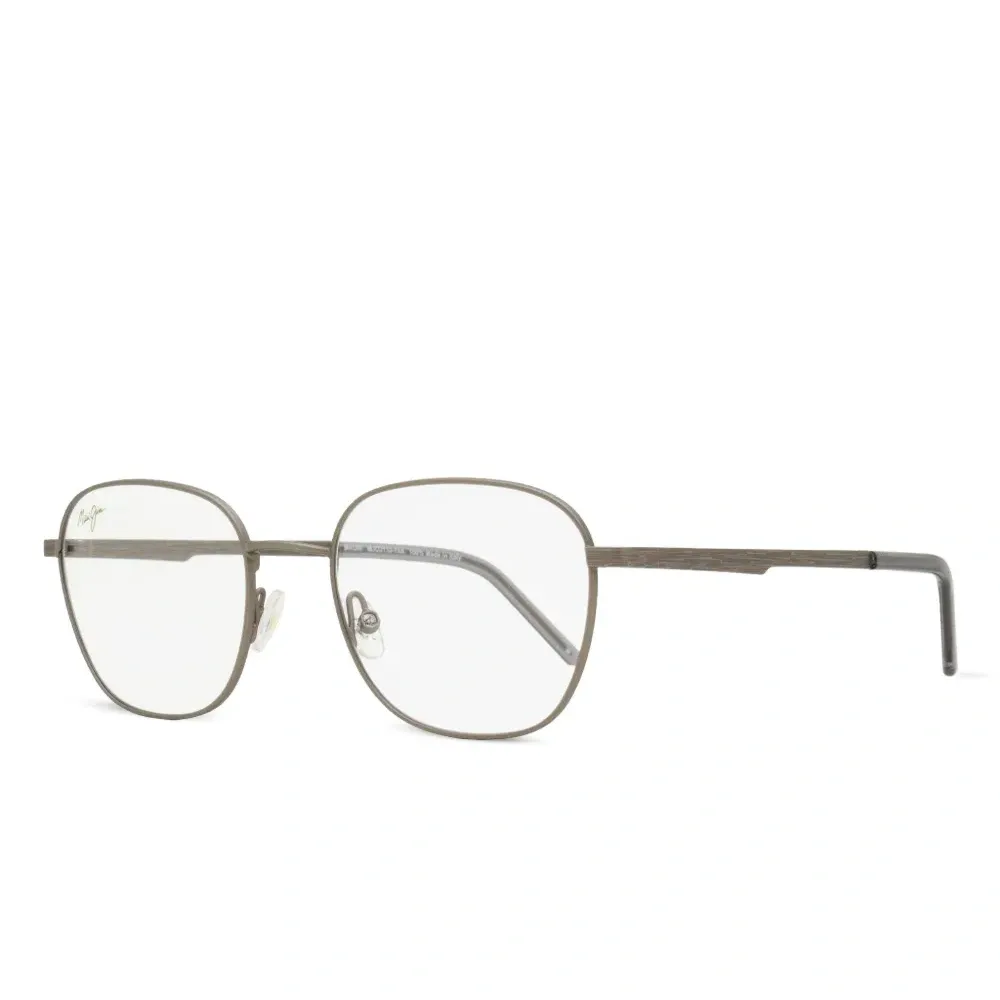 Очки в квадратной оправе