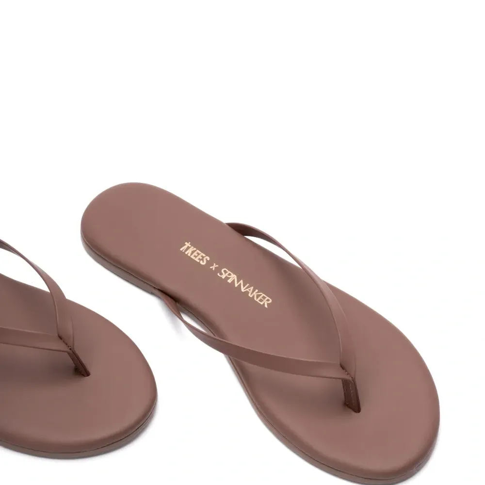 Шлепанцы Lily Foundations