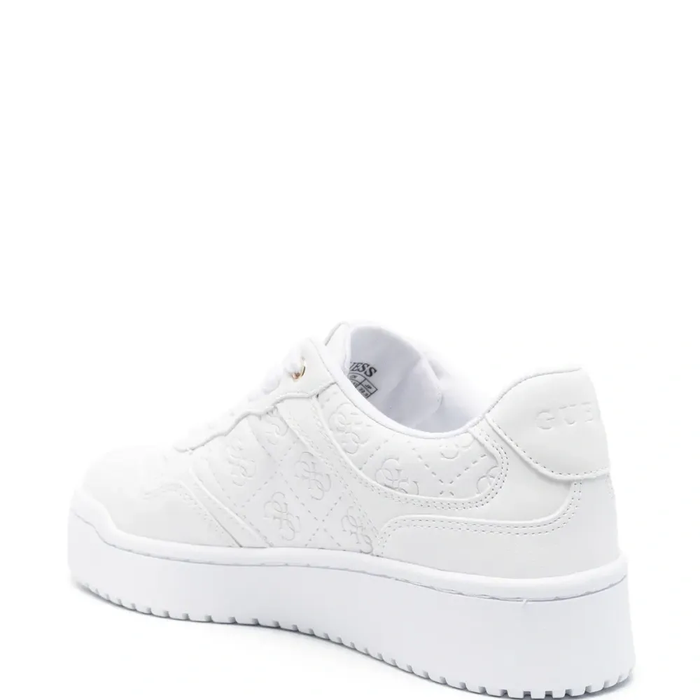 Кроссовки Miriam