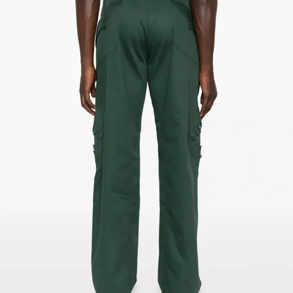 Брюки с карманами