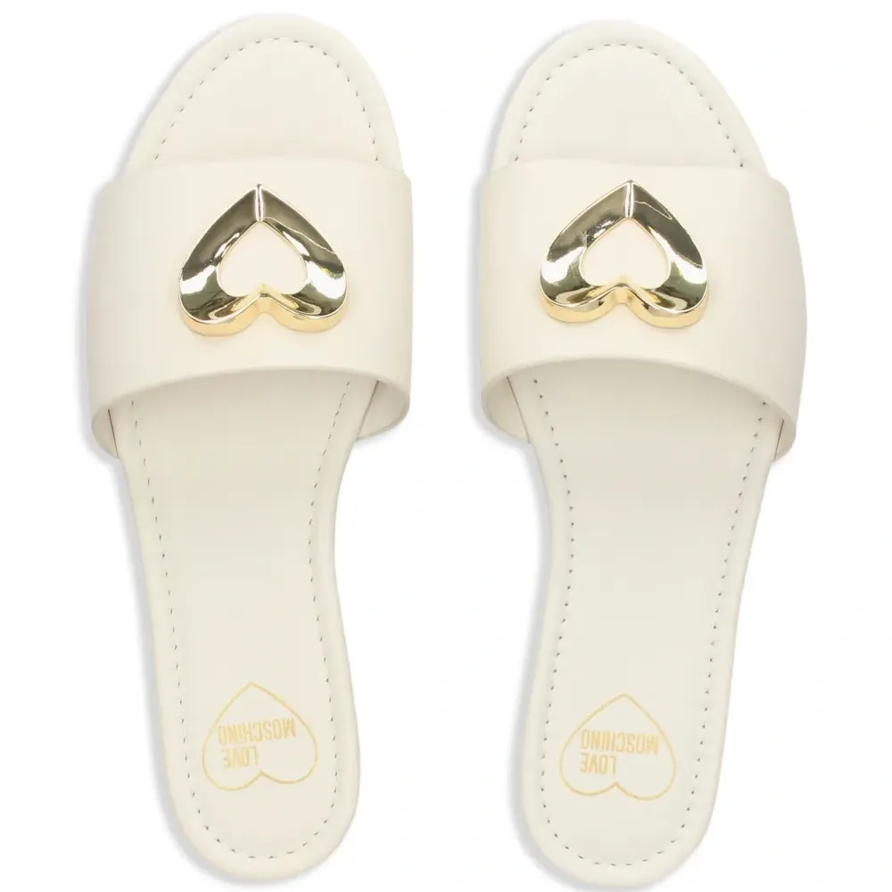 Кожаные сандалии