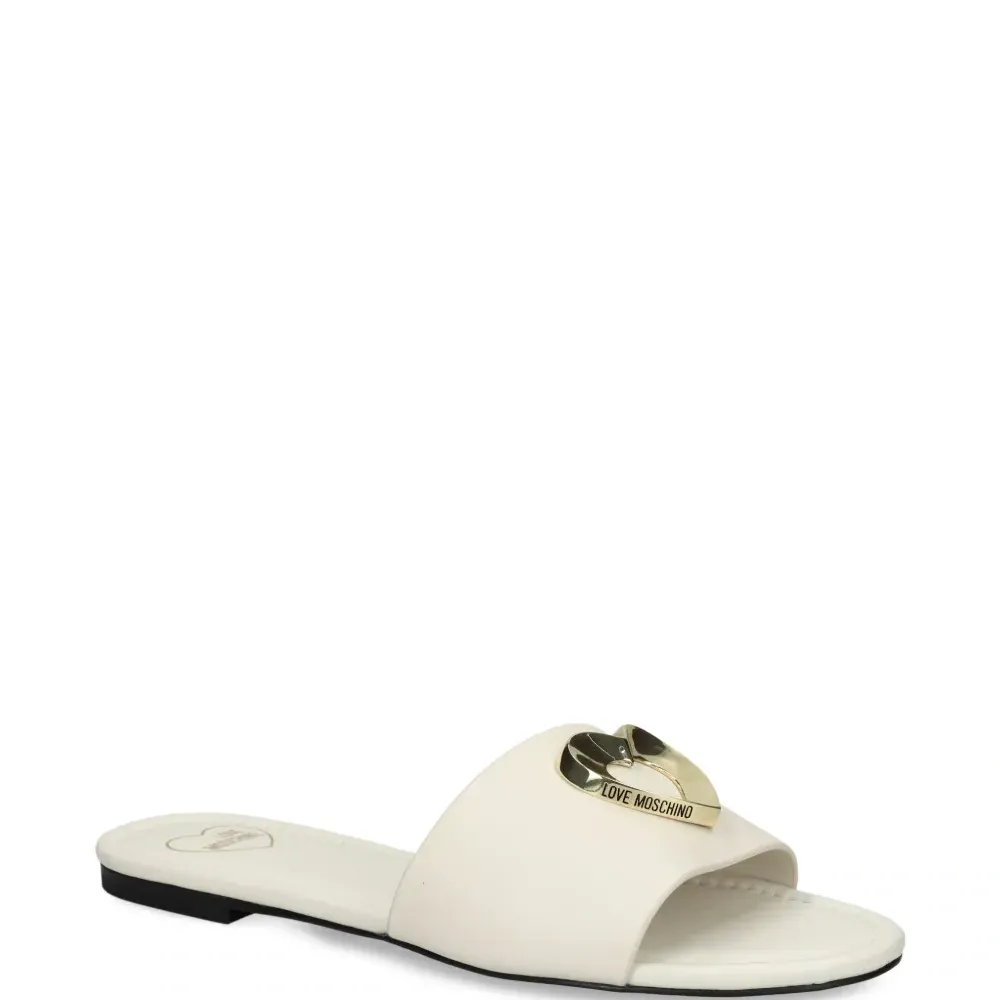 Кожаные сандалии