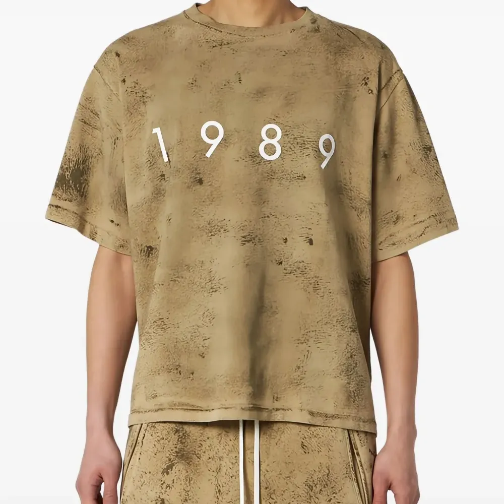 футболка с круглым вырезом