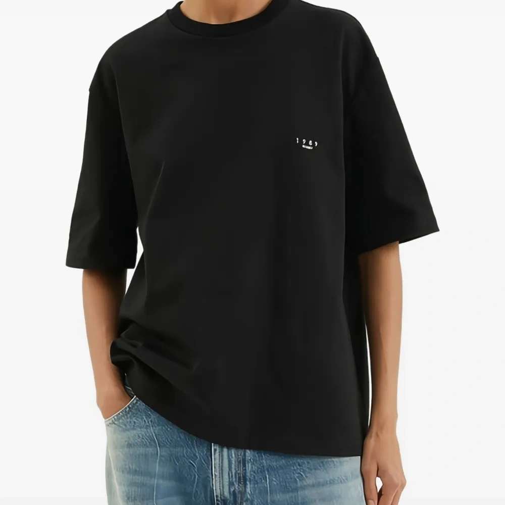 Футболка с короткими рукавами