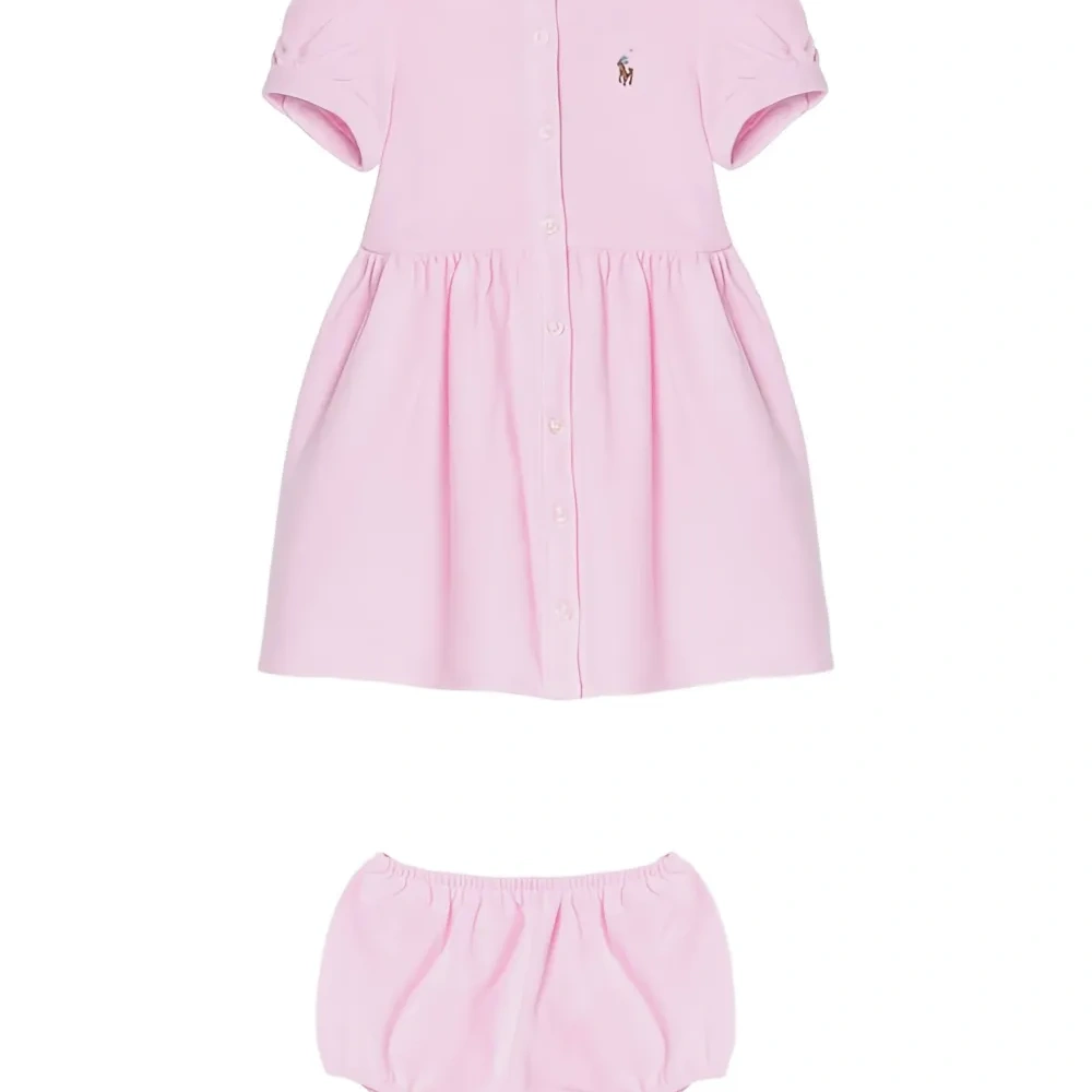 Платье с короткими рукавами и оборками на воротнике