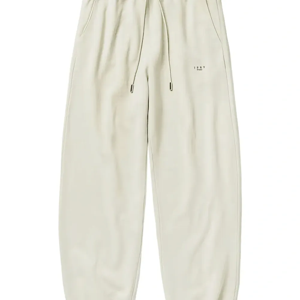 Спортивные брюки