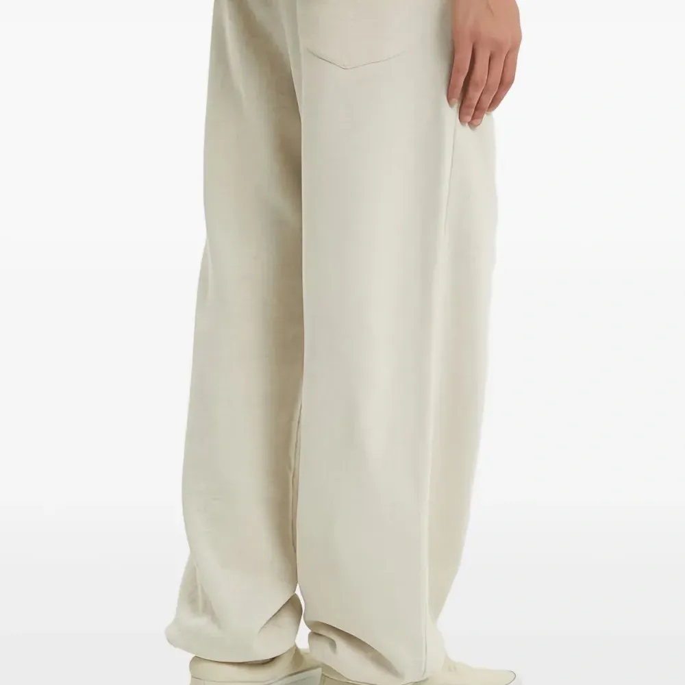 Спортивные брюки