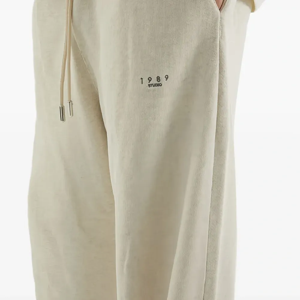 Спортивные брюки