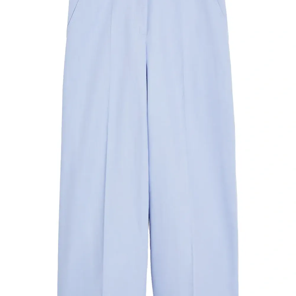 укороченные брюки строгого кроя