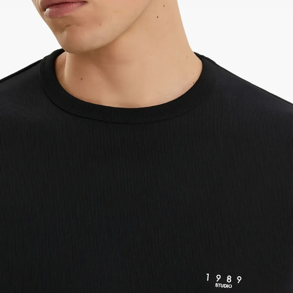 Толстовка с вышитым логотипом