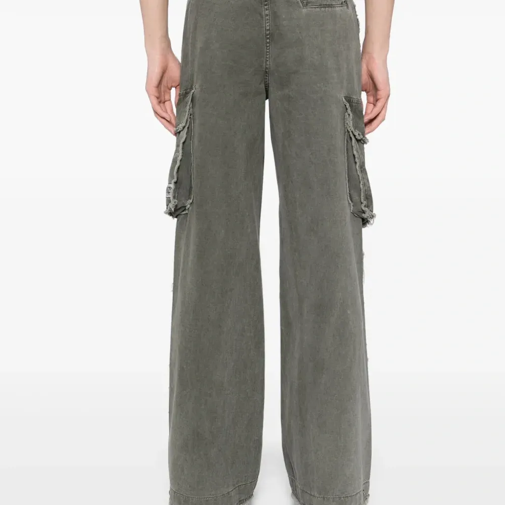 Брюки карго с бахромой Брюки карго с бахромой