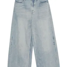 Широкие джинсы