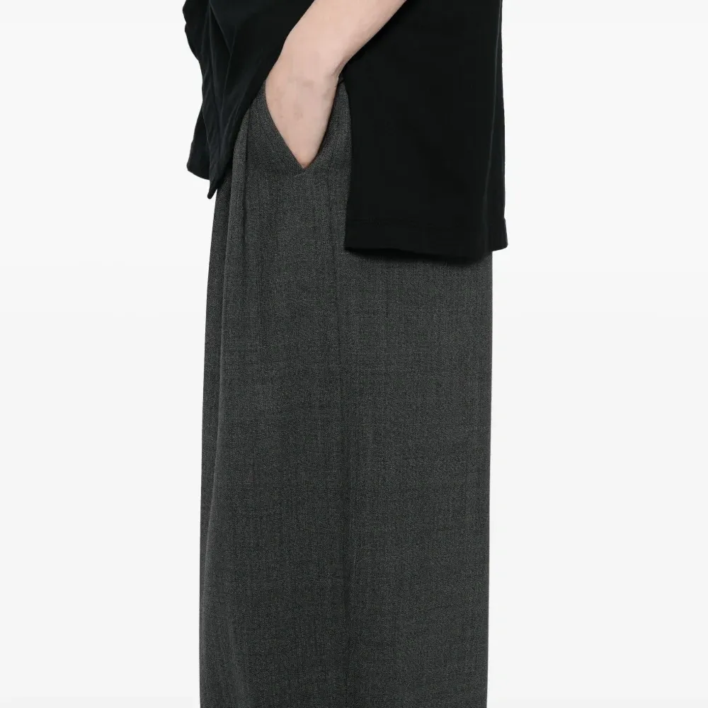 Брюки широкого кроя