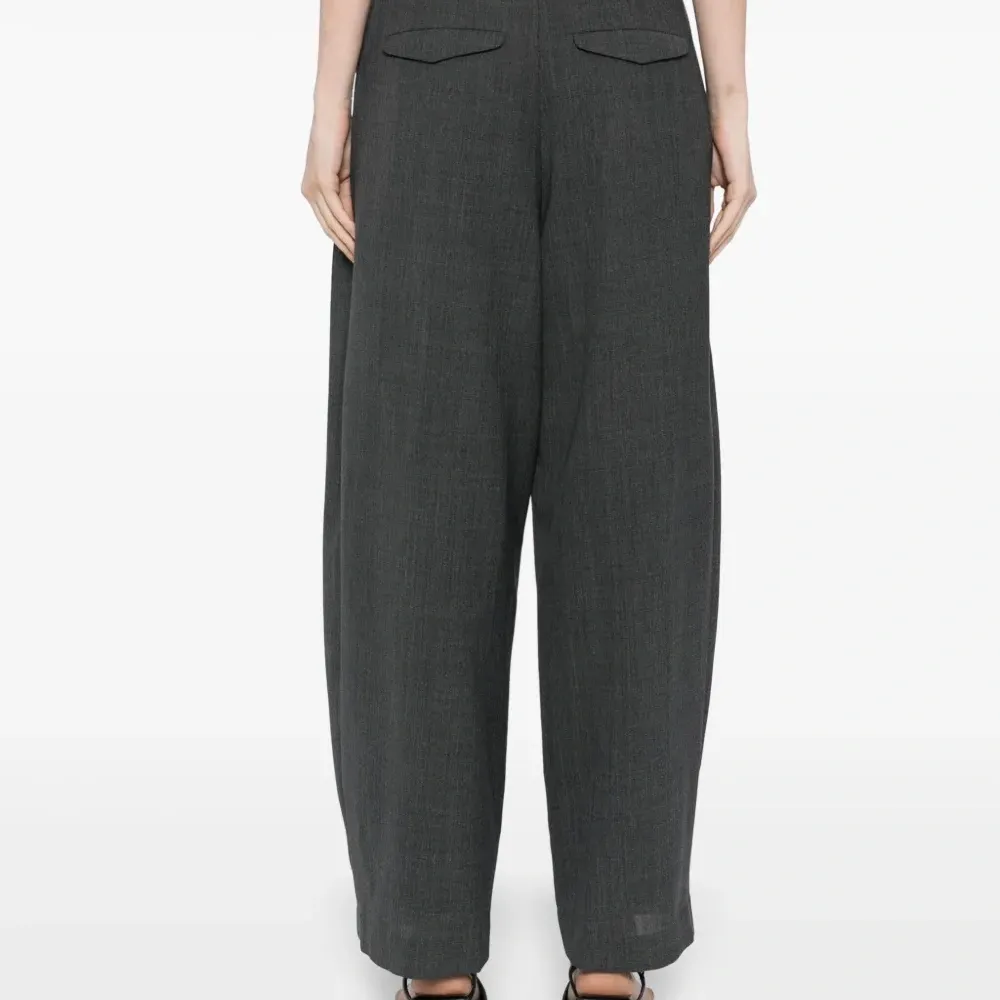 Брюки широкого кроя