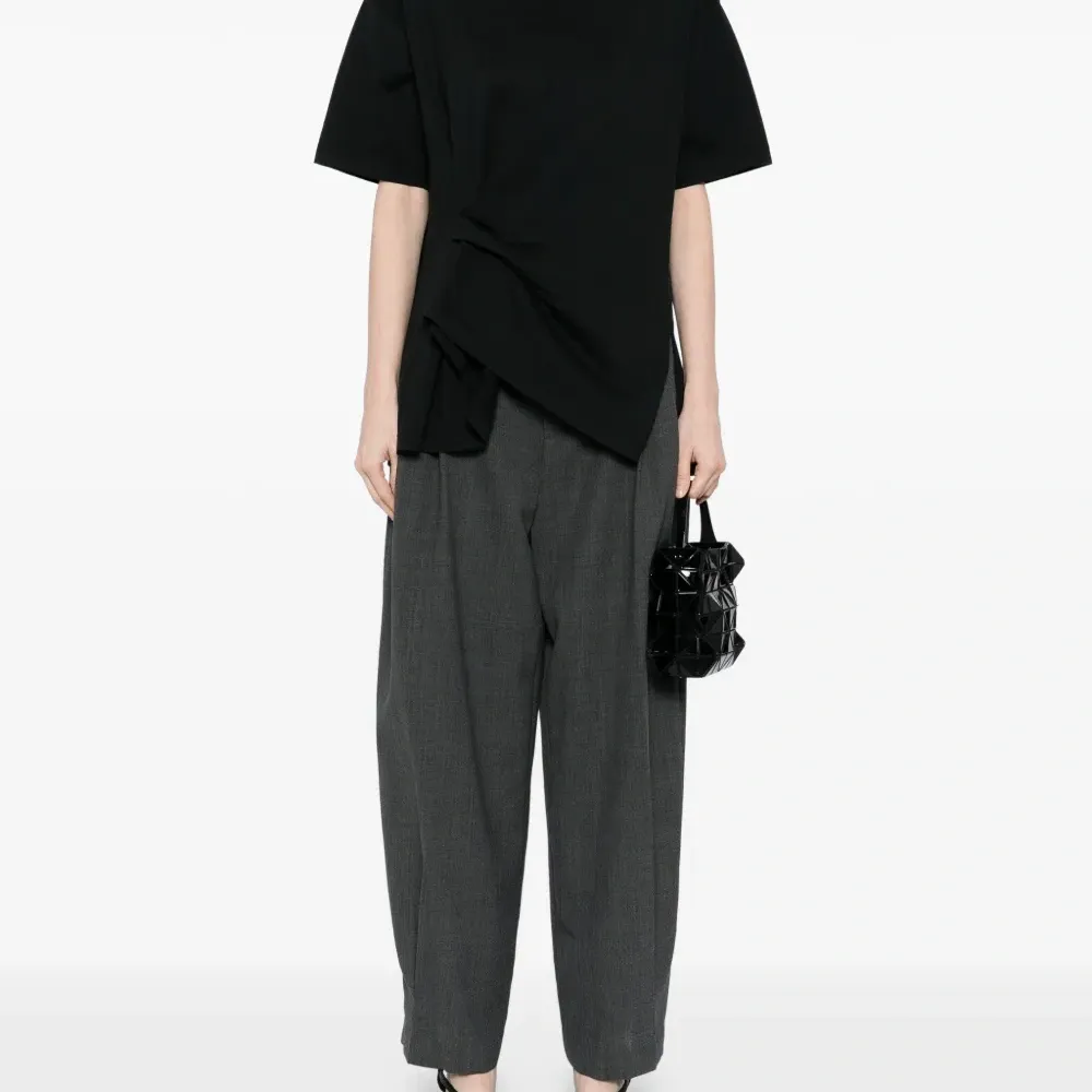 Брюки широкого кроя