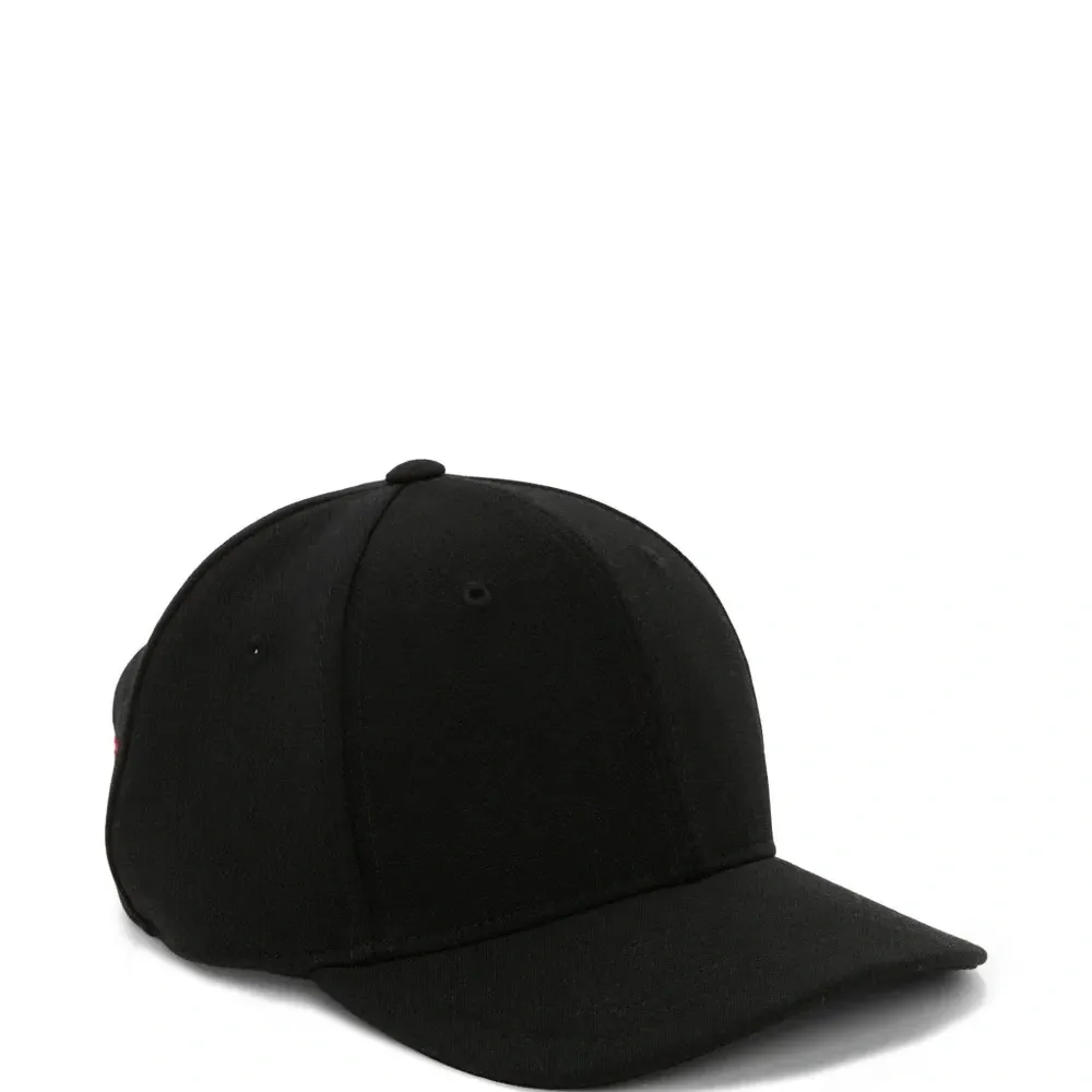 Бейсбольная кепка Бейсбольная кепка