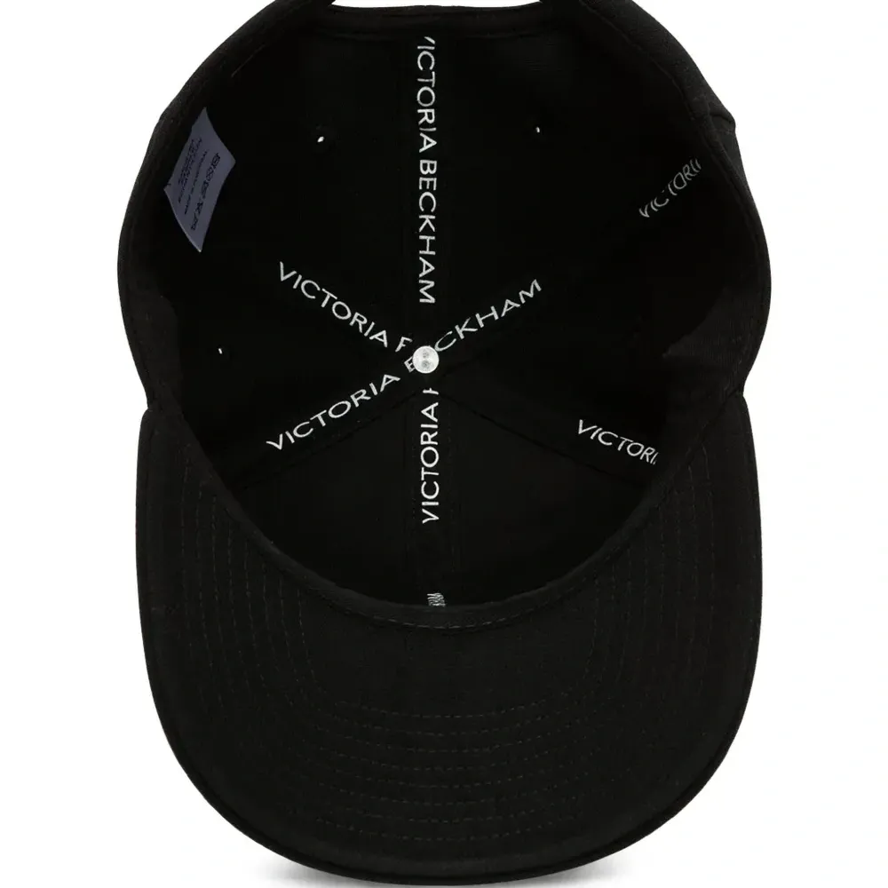 Бейсбольная кепка Бейсбольная кепка