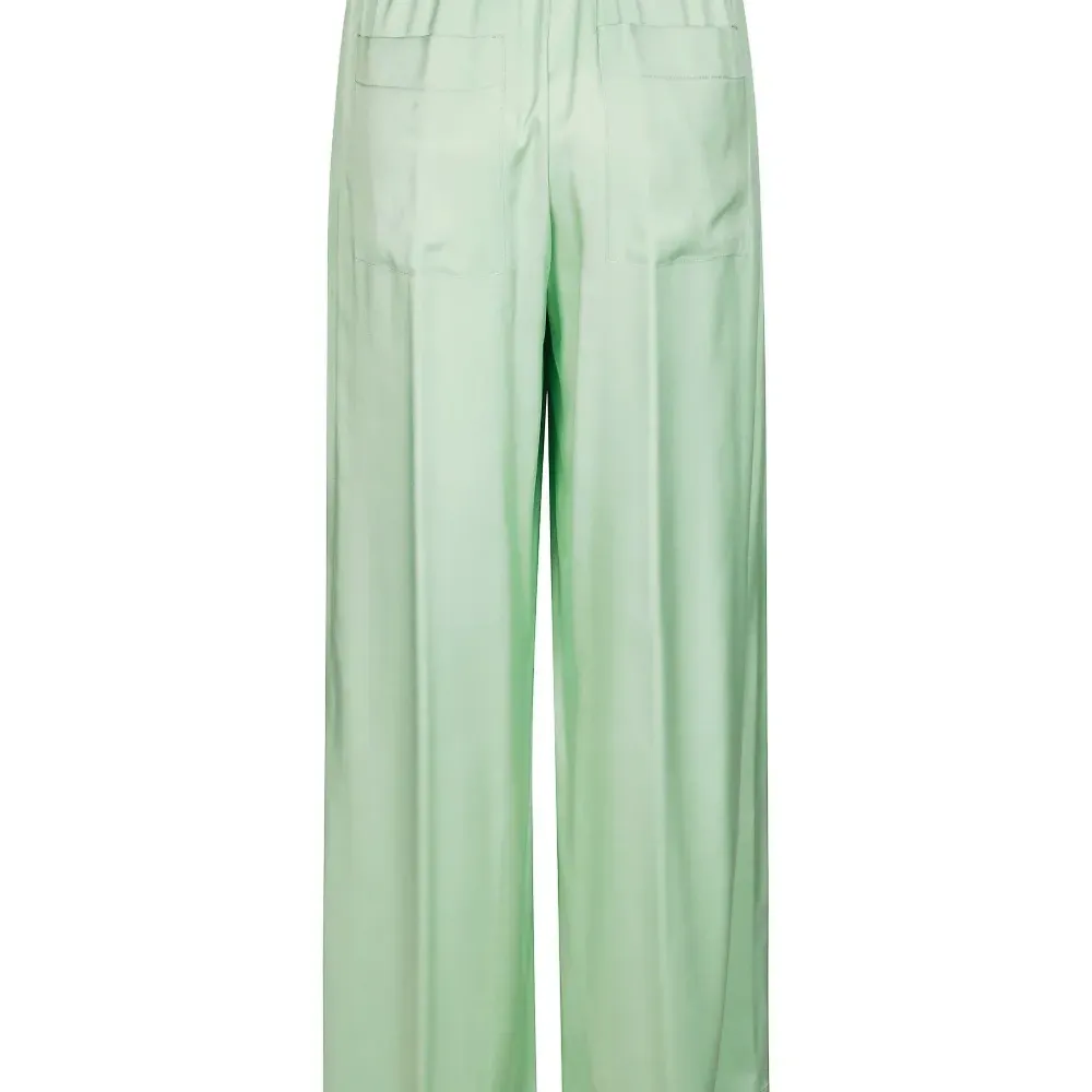 Брюки с завышенной талией