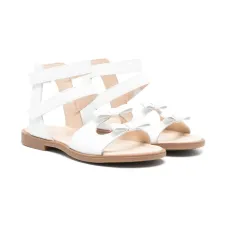 Сандалии с бантами