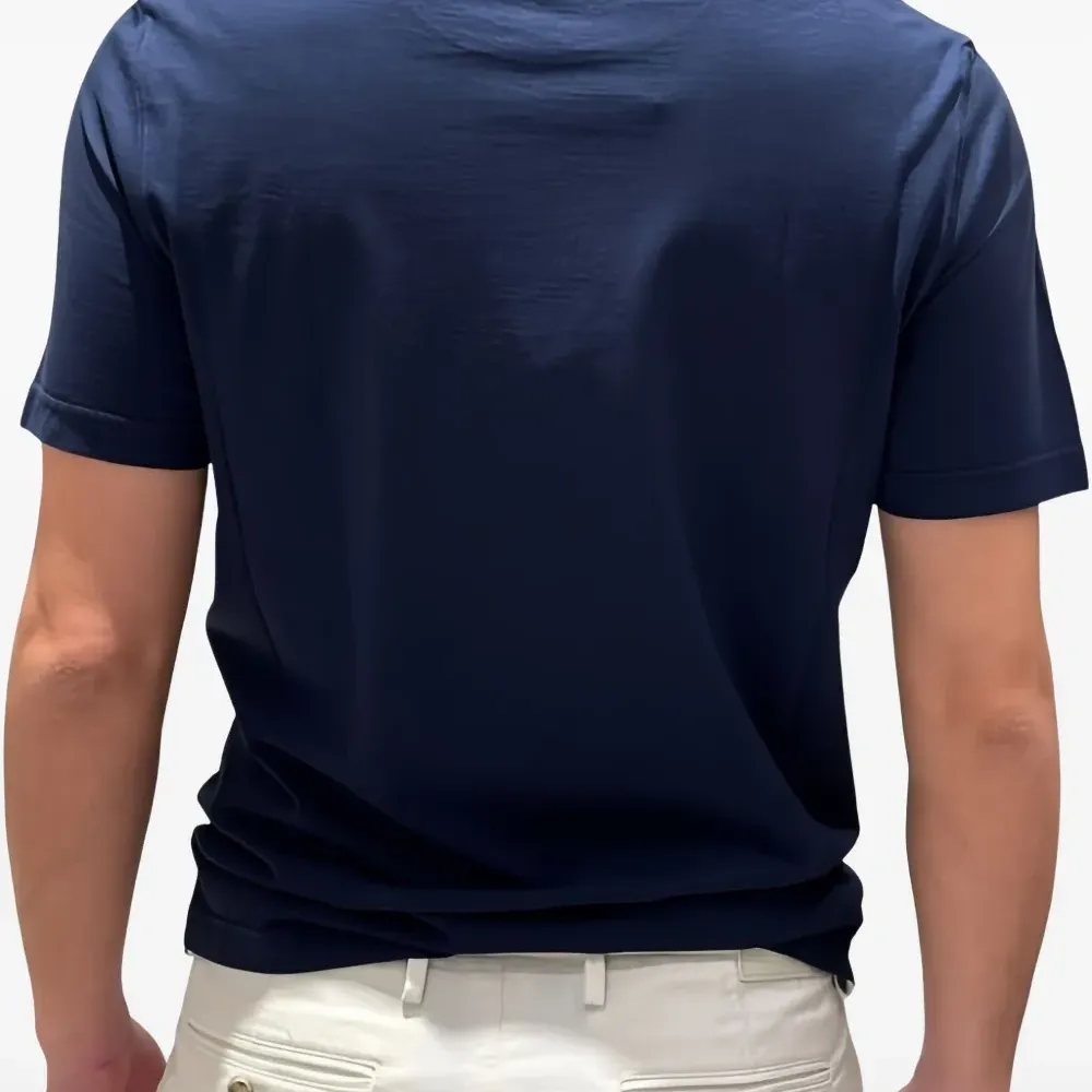 Футболка с круглым вырезом