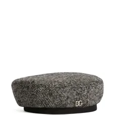 Берет с узором в елочку