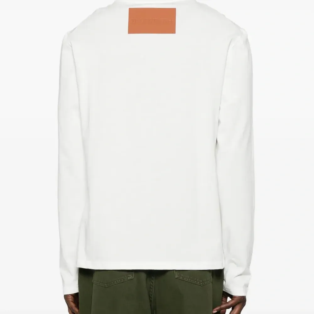 Футболка с длинными рукавами