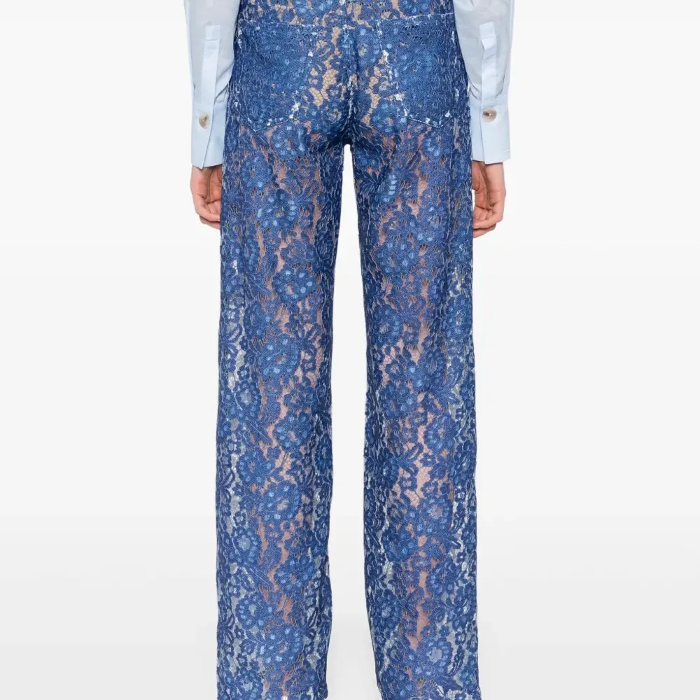 Брюки с цветочным кружевом