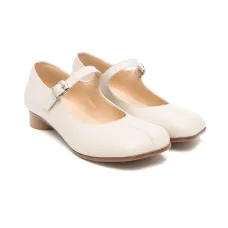 Балетки на плоской подошве