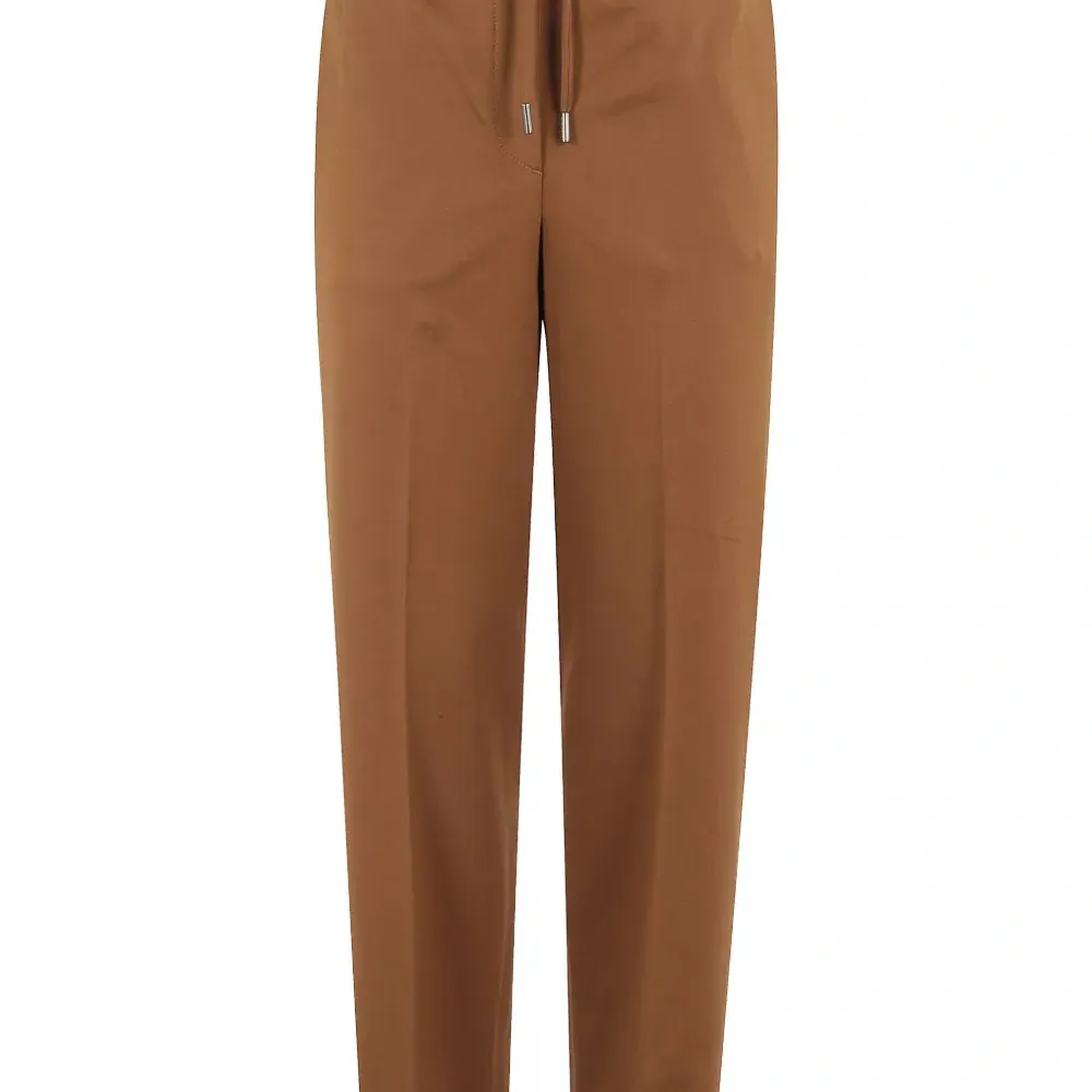 Брюки с карманами