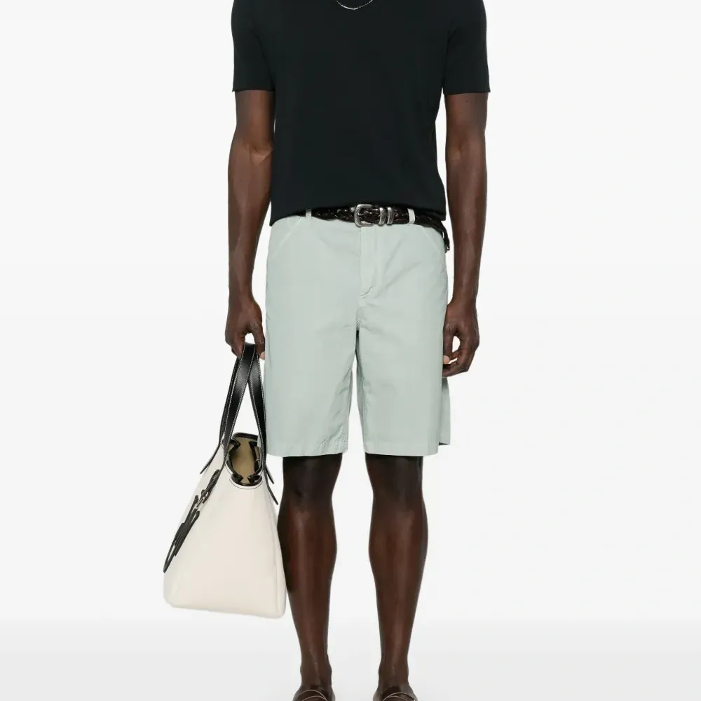 Футболка с круглым вырезом