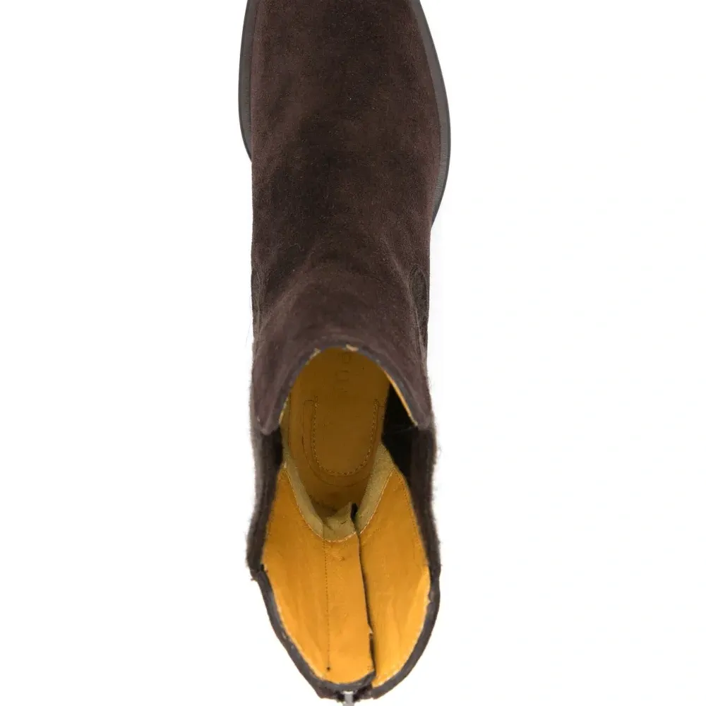 Замшевые ботильоны