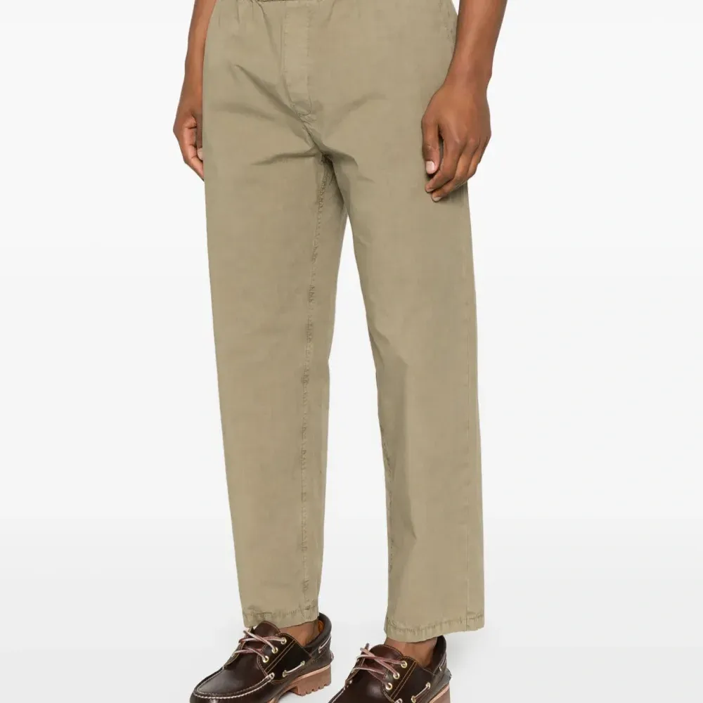 Брюки с карманами