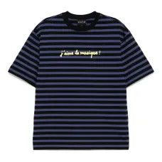 Полосатая футболка